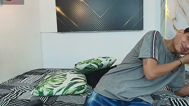 JordanAndAndrew online show from November 8, 2025, 8:23 pm