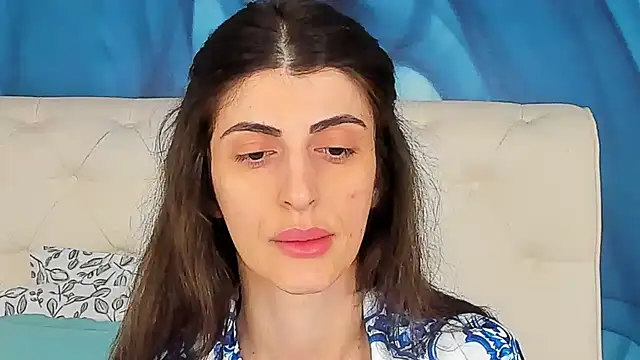 SkinnyDolly online show from June 6, 2026, 3:01 am