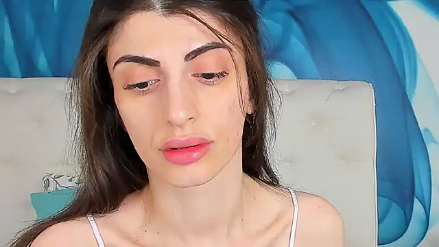 SkinnyDolly online show from May 3, 2026, 2:38 am