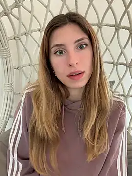 emma05 online show from March 9, 2026, 7:23 am