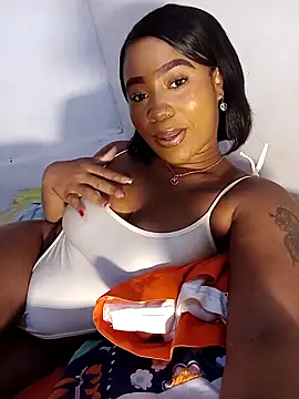 Snapshot of Abril_Storm chatting on October 12, 2025, 9:05 pm Abril Storm online show from October 12, 2025, 9:05 pm