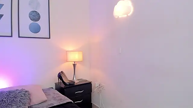 Snapshot of JulianaWaldo chatting on November 28, 2025, 3:23 pm JulianaWaldo online show from November 28, 2025, 3:23 pm