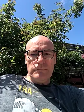 Snapshot of bogland33 chatting on June 7, 2026, 10:53 am bogland33 online show from June 7, 2026, 10:53 am