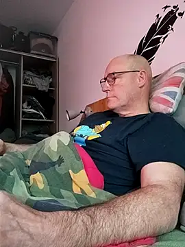 bogland33 online show from May 5, 2026, 6:55 pm
