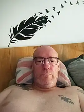 Snapshot of bogland33 chatting on June 27, 2026, 11:49 am bogland33 online show from June 27, 2026, 11:49 am