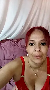 sthefania1710 online show from April 30, 2026, 12:12 pm