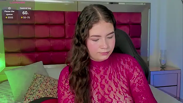 Snapshot of KarenPautt chatting on March 8, 2026, 5:27 pm KarenPautt online show from March 8, 2026, 5:27 pm