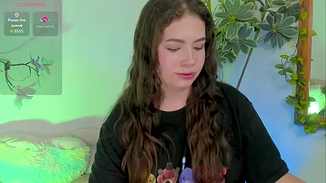 Snapshot of KarenPautt chatting on March 17, 2026, 5:27 pm KarenPautt online show from March 17, 2026, 5:27 pm