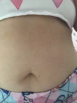 ahross online show from May 3, 2026, 2:42 pm