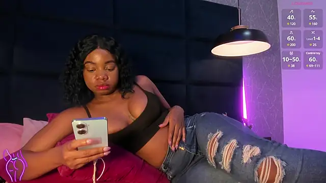 johannaMiller1 online show from February 26, 2025, 10:15 pm