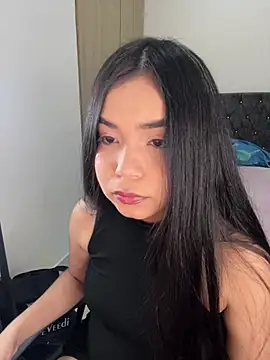 Snapshot of AuroraFiore chatting on June 24, 2026, 1:15 am AuroraFiore online show from June 24, 2026, 1:15 am