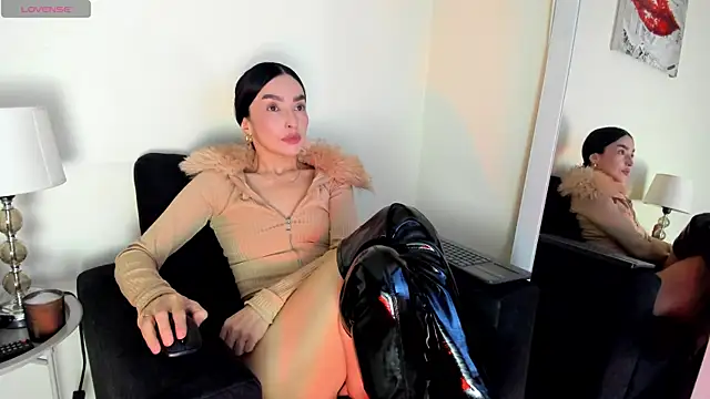 Snapshot of victoria__lace_ chatting on August 1, 2026, 12:30 am victoria lace online show from August 1, 2026, 12:30 am