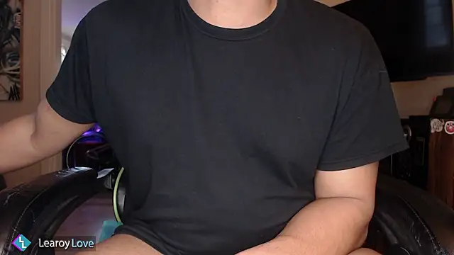 Learoy Love online show from March 13, 2026, 11:32 pm