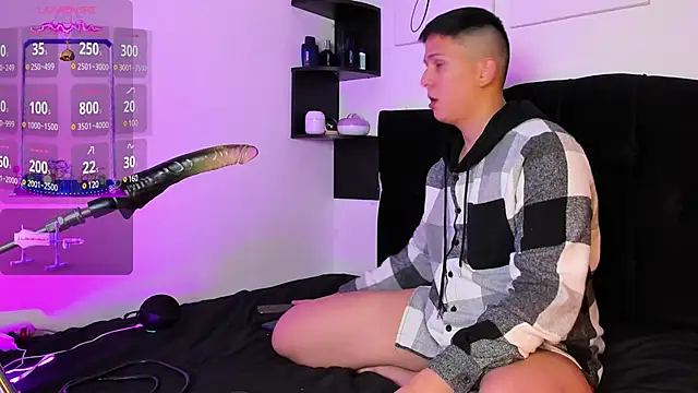 Snapshot of ANDREZALVAREZ chatting on January 26, 2025, 5:45 am ANDREZALVAREZ online show from January 26, 2025, 5:45 am