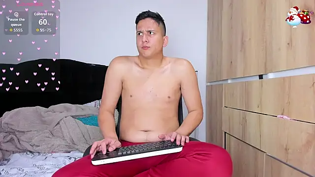 Snapshot of ANDREZALVAREZ chatting on December 17, 2025, 7:52 pm ANDREZALVAREZ online show from December 17, 2025, 7:52 pm