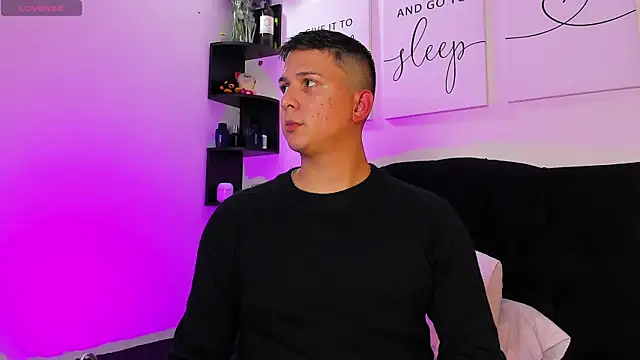 Snapshot of ANDREZALVAREZ chatting on January 25, 2025, 6:45 am ANDREZALVAREZ online show from January 25, 2025, 6:45 am