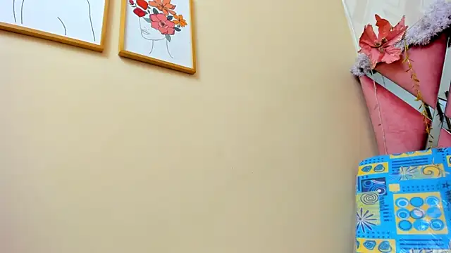 charlotterichardss online show from December 6, 2024, 3:57 am