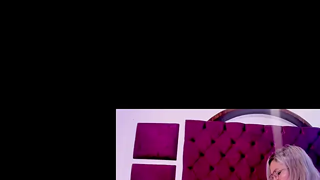 Snapshot of CarolinaGlamour chatting on July 20, 2026, 11:34 am CarolinaGlamour online show from July 20, 2026, 11:34 am