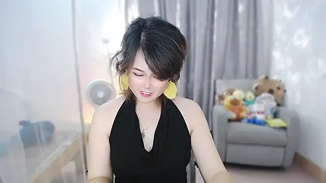 Snapshot of Fan_ting chatting on July 15, 2026, 12:56 pm Fan ting online show from July 15, 2026, 12:56 pm