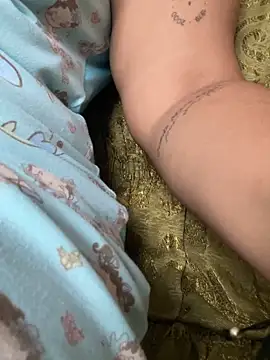 Snapshot of Evabigass chatting on March 18, 2026, 12:41 pm Evabigass online show from March 18, 2026, 12:41 pm