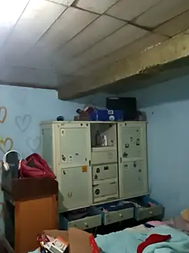 Elvishcassie  online show from March 9, 2025, 8:42 pm