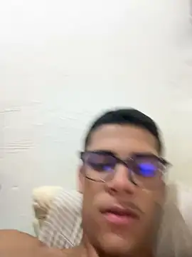 Naka300 online show from February 11, 2025, 2:46 am