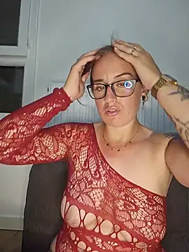 Snapshot of lindsay_33off chatting on June 28, 2026, 8:59 pm lindsay 33off online show from June 28, 2026, 8:59 pm