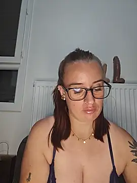Snapshot of lindsay_33off chatting on July 31, 2026, 11:35 pm lindsay 33off online show from July 31, 2026, 11:35 pm