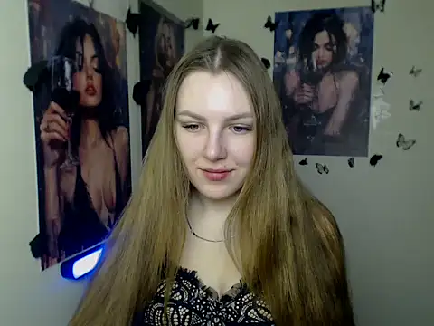 Snapshot of _AlMamiyy_ chatting on November 22, 2025, 1:43 pm AlMamiyy online show from November 22, 2025, 1:43 pm