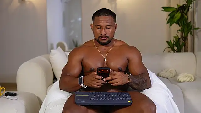 CallumMuscle online show from June 11, 2026, 12:32 am
