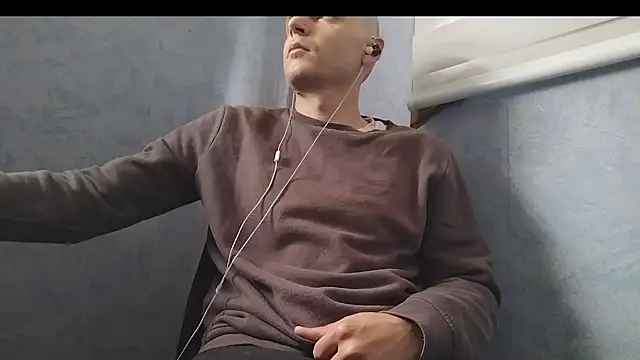 Snapshot of nextdoorneighbor chatting on December 30, 2024, 7:00 pm nextdoorneighbor online show from December 30, 2024, 7:00 pm