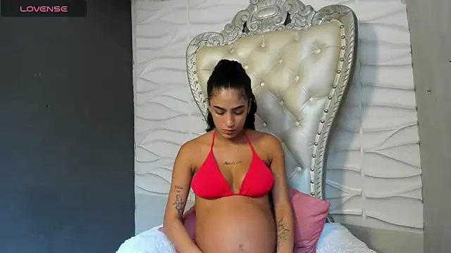 Layla 707 online show from May 8, 2026, 8:34 pm