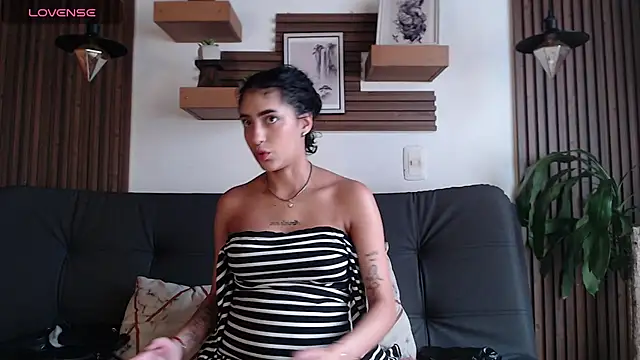 Layla 707 online show from February 6, 2026, 4:47 pm