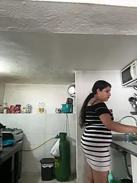 Snapshot of siri_duque chatting on February 9, 2026, 2:15 pm siri duque online show from February 9, 2026, 2:15 pm