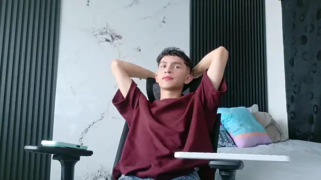 Noah tyler  online show from March 9, 2026, 6:11 pm