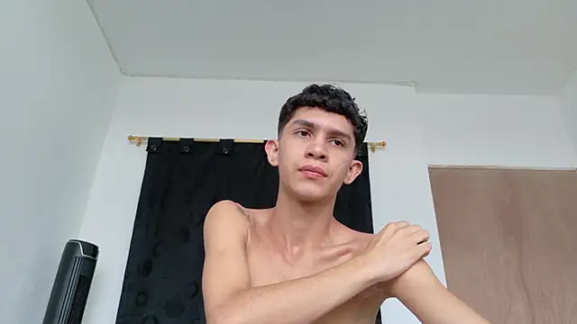 Noah tyler  online show from October 24, 2025, 5:56 pm