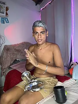 Leo bunny hot online show from April 24, 2026, 10:45 pm