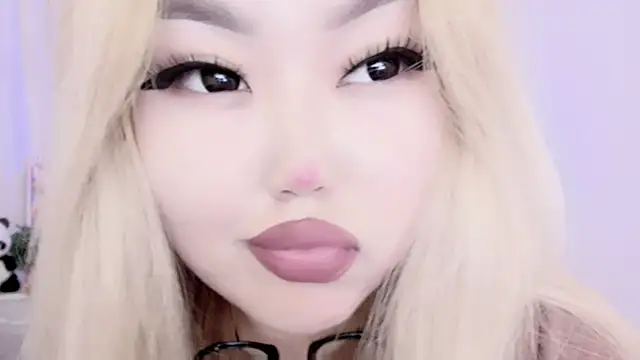 Snapshot of amelia_sunlight chatting on March 19, 2025, 11:36 pm amelia sunlight online show from March 19, 2025, 11:36 pm