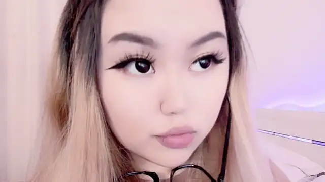 Snapshot of amelia_sunlight chatting on September 8, 2025, 4:39 pm amelia sunlight online show from September 8, 2025, 4:39 pm