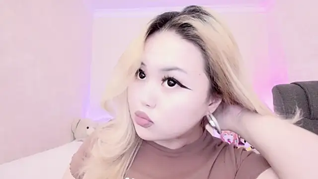 Snapshot of amelia_sunlight chatting on February 10, 2025, 12:30 am amelia sunlight online show from February 10, 2025, 12:30 am