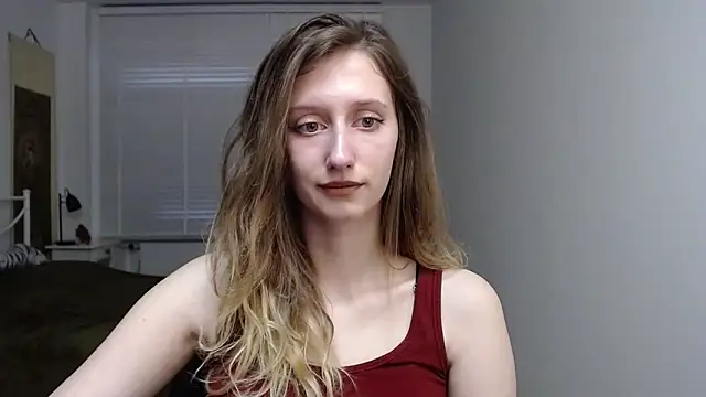 Snapshot of LUNA_delight chatting on October 13, 2025, 5:31 am LUNA delight online show from October 13, 2025, 5:31 am