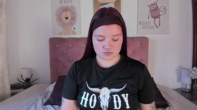 CelessteRedds online show from November 11, 2025, 11:27 am