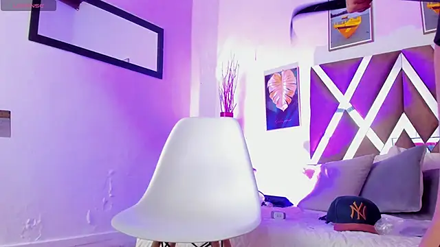  miguel0 online show from October 16, 2025, 8:06 pm