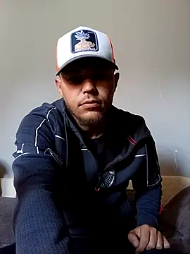 alexszader142 online show from March 20, 2025, 10:21 am