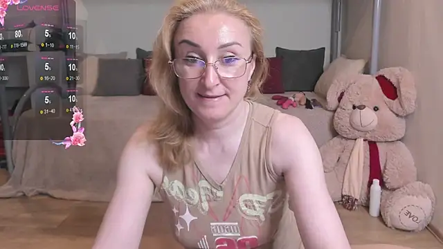 Snapshot of MadissonKiss chatting on June 20, 2026, 11:21 pm MadissonKiss online show from June 20, 2026, 11:21 pm