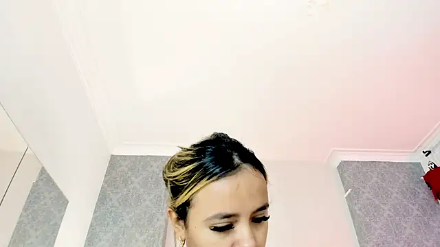 Mistyca online show from October 28, 2025, 10:58 am