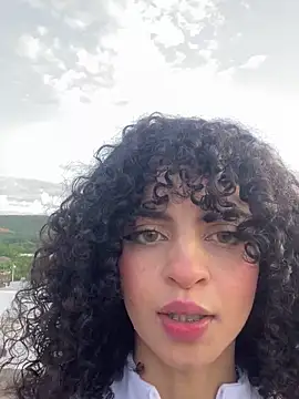 Snapshot of CurlyRose__ chatting on December 15, 2025, 9:42 pm CurlyRose online show from December 15, 2025, 9:42 pm