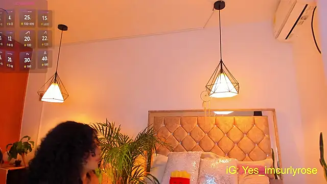 Snapshot of CurlyRose__ chatting on October 18, 2025, 9:50 pm CurlyRose online show from October 18, 2025, 9:50 pm