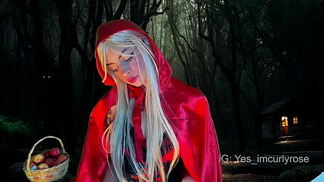 Snapshot of CurlyRose__ chatting on October 30, 2025, 12:31 am CurlyRose online show from October 30, 2025, 12:31 am