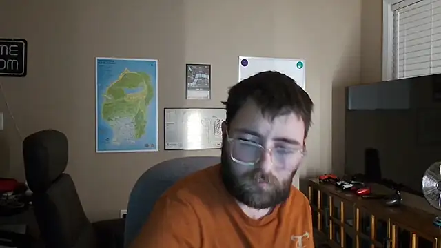 Snapshot of silverfish325 chatting on December 16, 2025, 1:54 am silverfish325 online show from December 16, 2025, 1:54 am